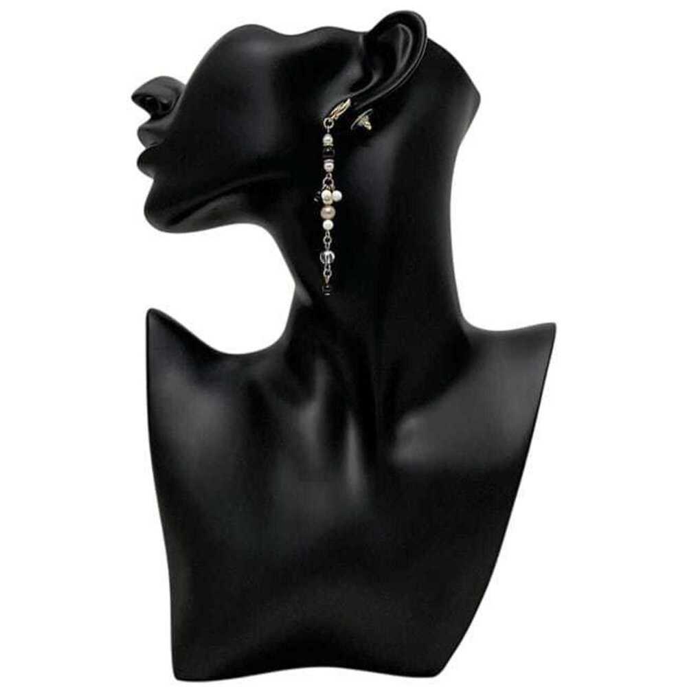 CHANEL Black Pearl Logo Earrings - Picture 9 of 11